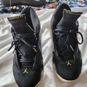 LNA Men's Black and Yellow Sneakers